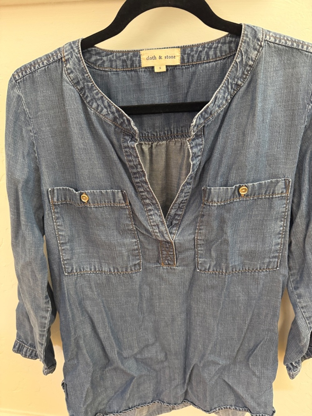 cloth & stone Blue Chambray Split-Neck Tunic with Patch Pockets